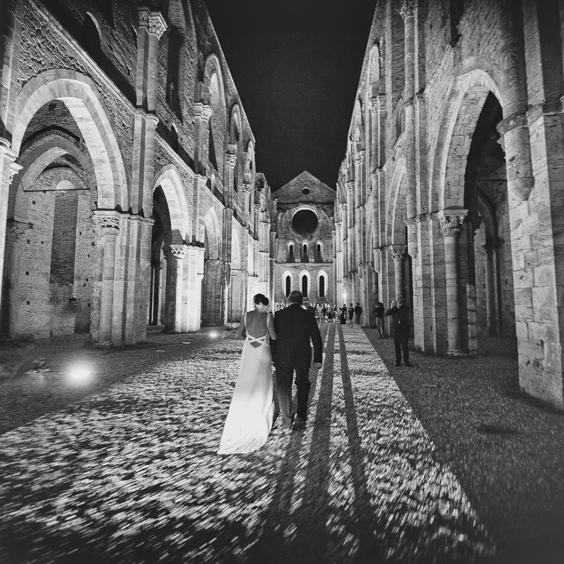 San Galgano, Abbey, best wedding photographer, luxury wedding, romantic place, venue, Italy, Tuscany