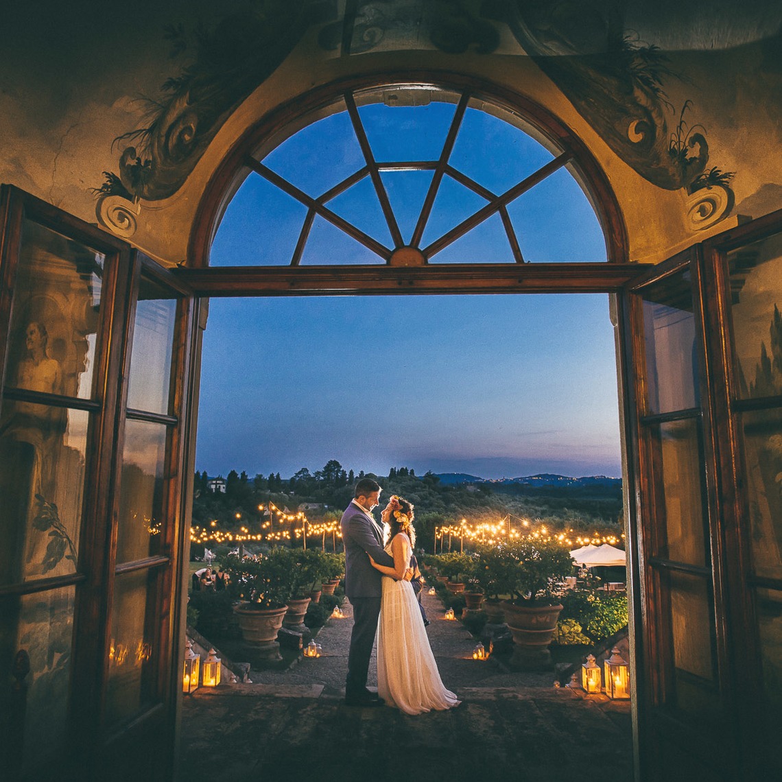 jewish wedding, Villa Medicea di Lilliano, Florence, Tuscany, wedding photographer, photography, reportage, photojournalism style, candid, cool